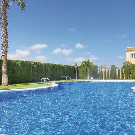 Amazing Apartment In Torrevieja With Kitchen Eksteriør billede