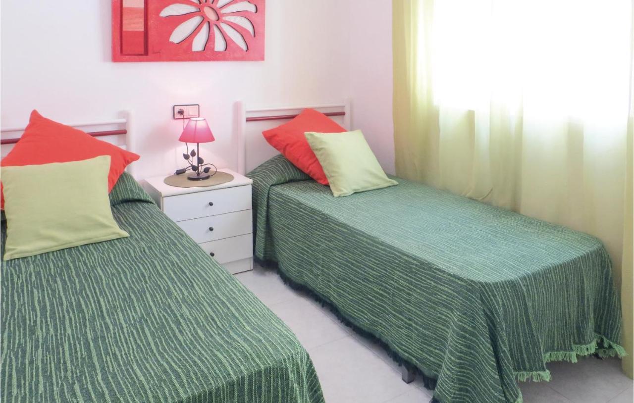 Amazing Apartment In Torrevieja With Kitchen Eksteriør billede