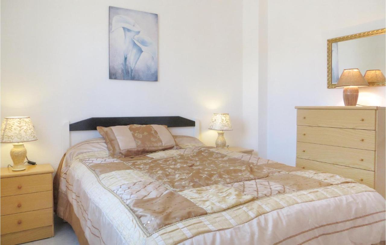 Amazing Apartment In Torrevieja With Kitchen Eksteriør billede